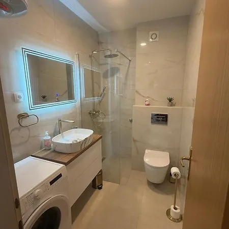 With Parking Space - 18170 Apartman *
